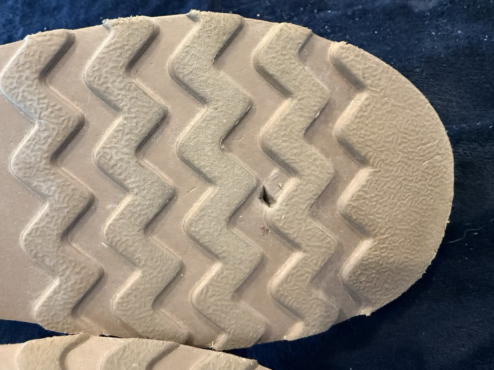 CUSIONAIRE Size 11M HIPPY Boot Bootie Platform Chestnut Memory Foam