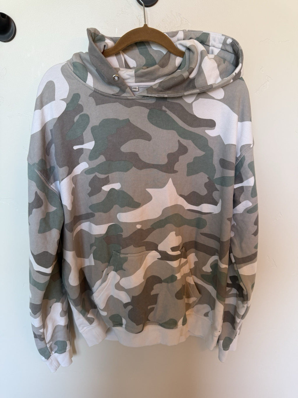 Rare Custom ‘Hidden Estate, Big Bear Lake,CA’ XXL Hooded Sweatshirt