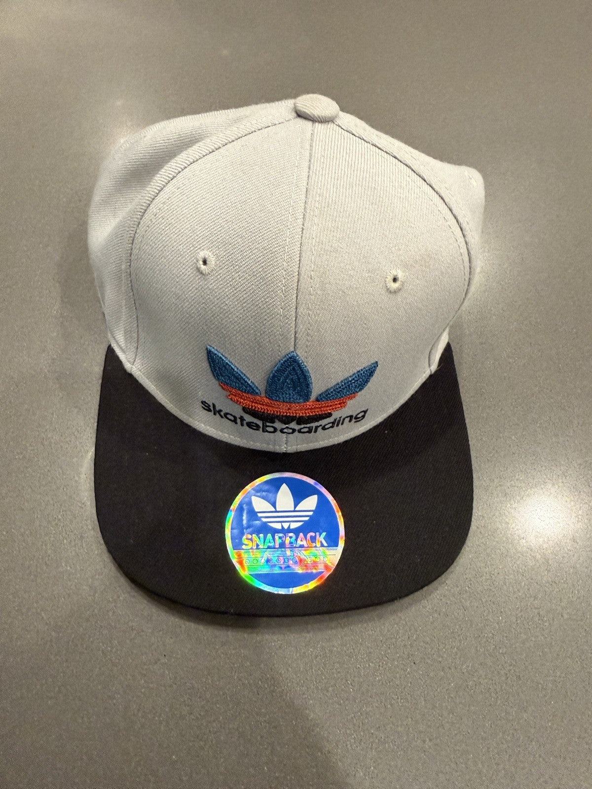 Rare Adidas Skateboarding Trefoil Snapback Flat Bill Hat Gray & Black