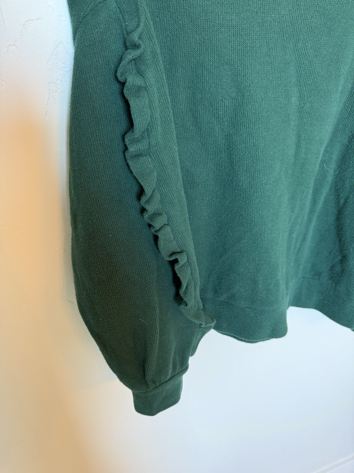 A NEW DAY Green Long Ruffle Trim Sleeves Crewneck Sweater, Size Large