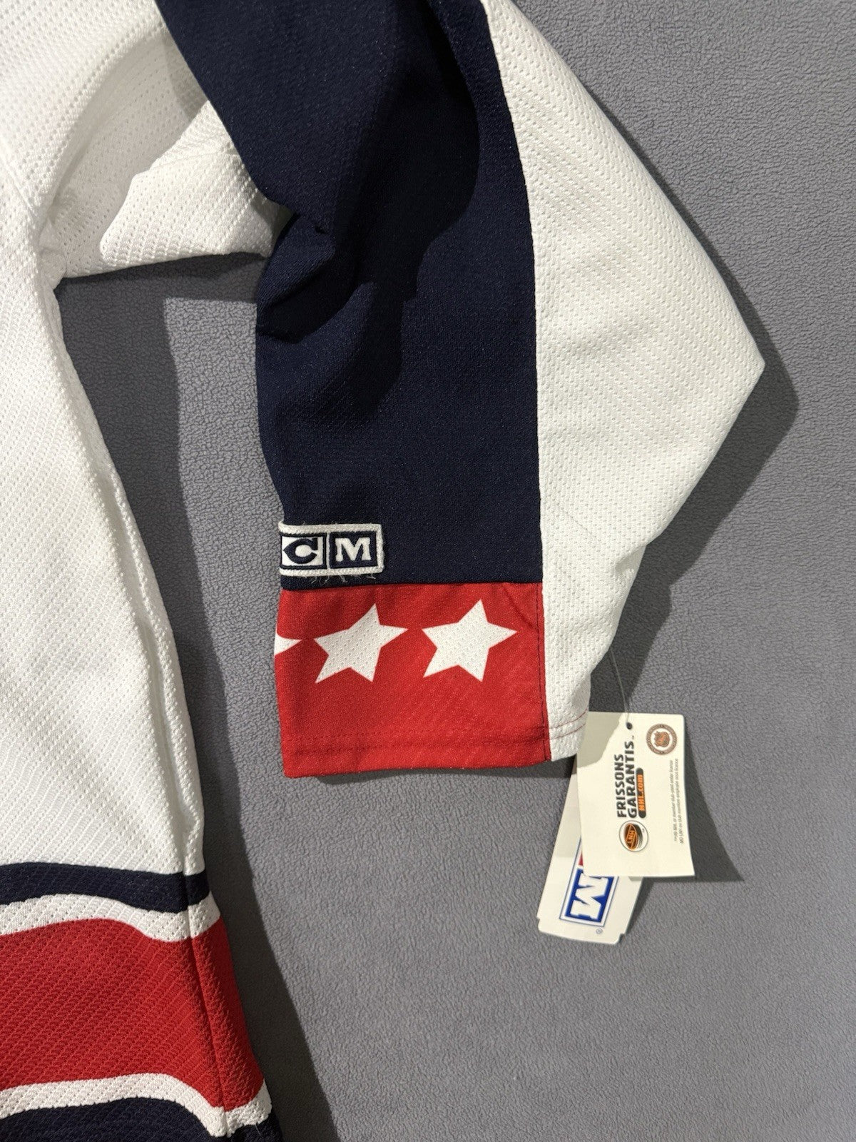 Rare Vintage Columbus Blue Jackets Team Signed Jersey w/ No COA Has Tags