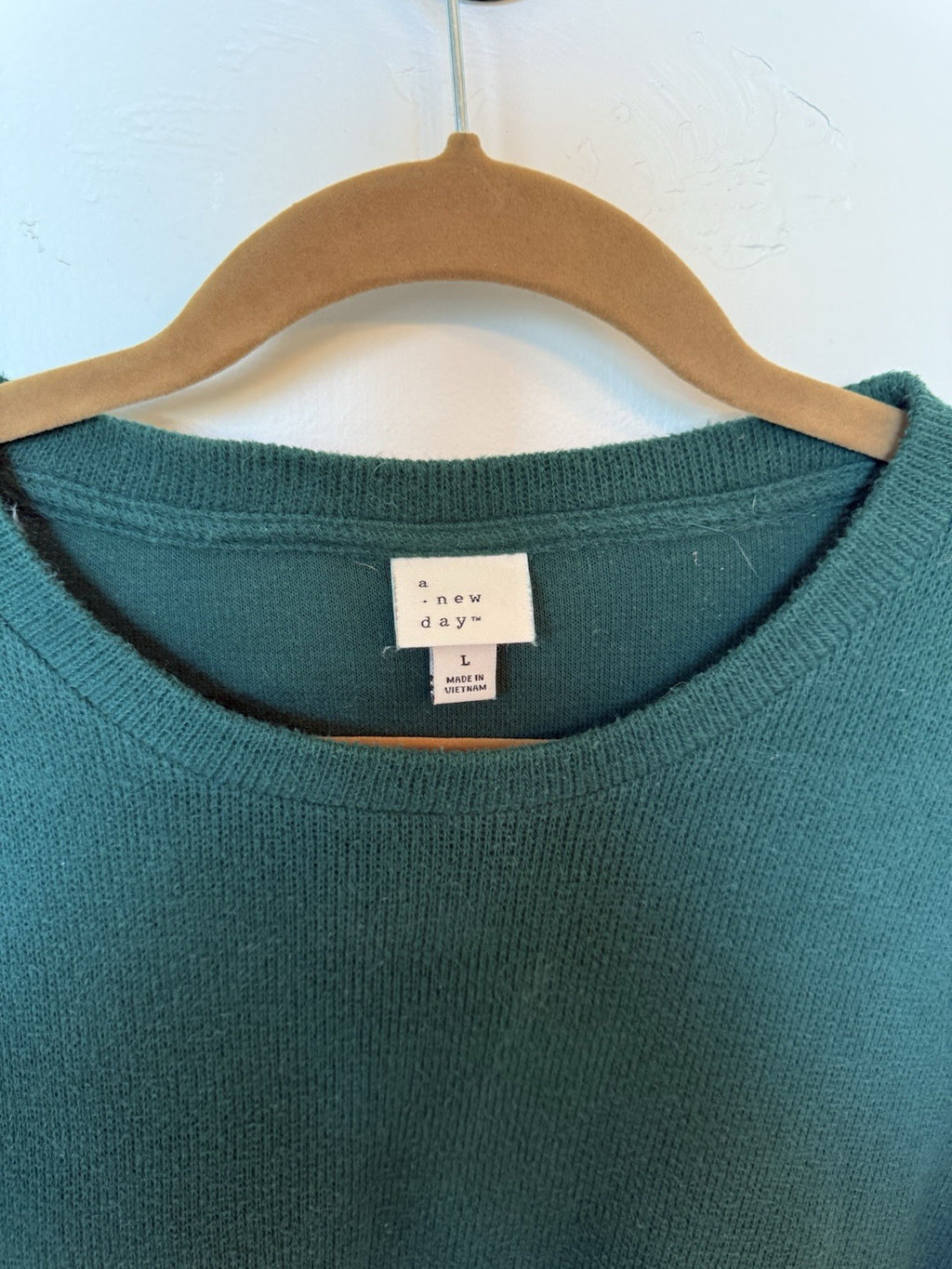 A NEW DAY Green Long Ruffle Trim Sleeves Crewneck Sweater, Size Large