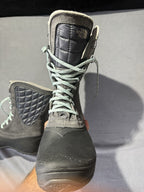 Women's North face Thermoball Utility Mid Winter Boots  Size 11 US
