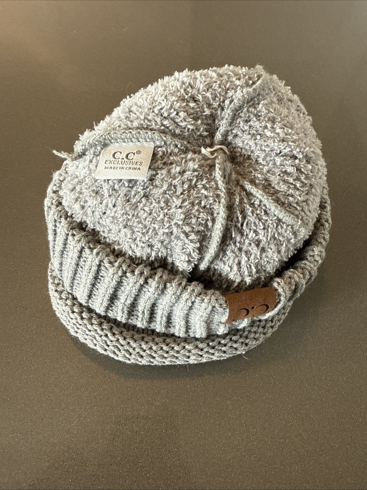 C.C Exclusive Womens Gray Knit Beanie Faux Fur Pom Warm & Soft