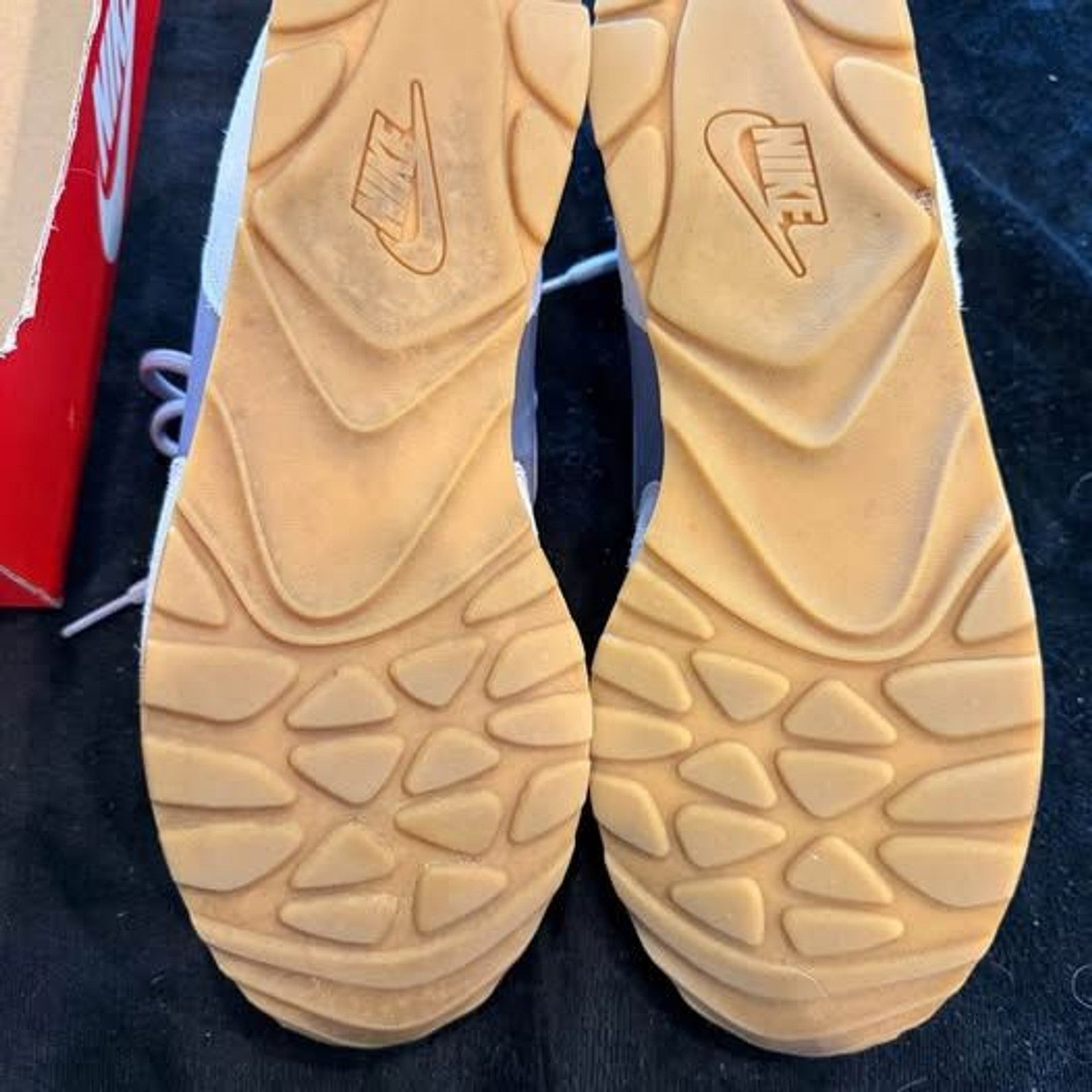 Nike Outburst Women's Chic and Stylish Running Shoes Size 11.5