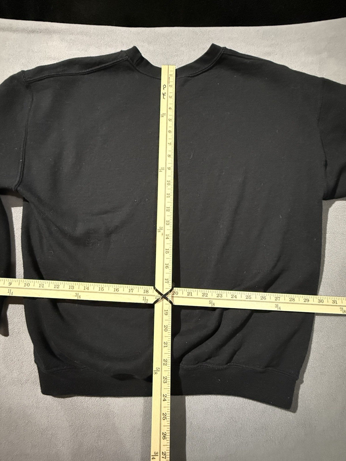 Tri Delta Sorority Est. 1888 women’s Large Black Sweatshirt By Gildan