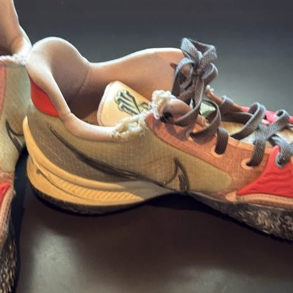 USED Nike Kyrie Low 4 Basketball Shoes Mens 13 Pale Coral Iron Grey CW3985-800