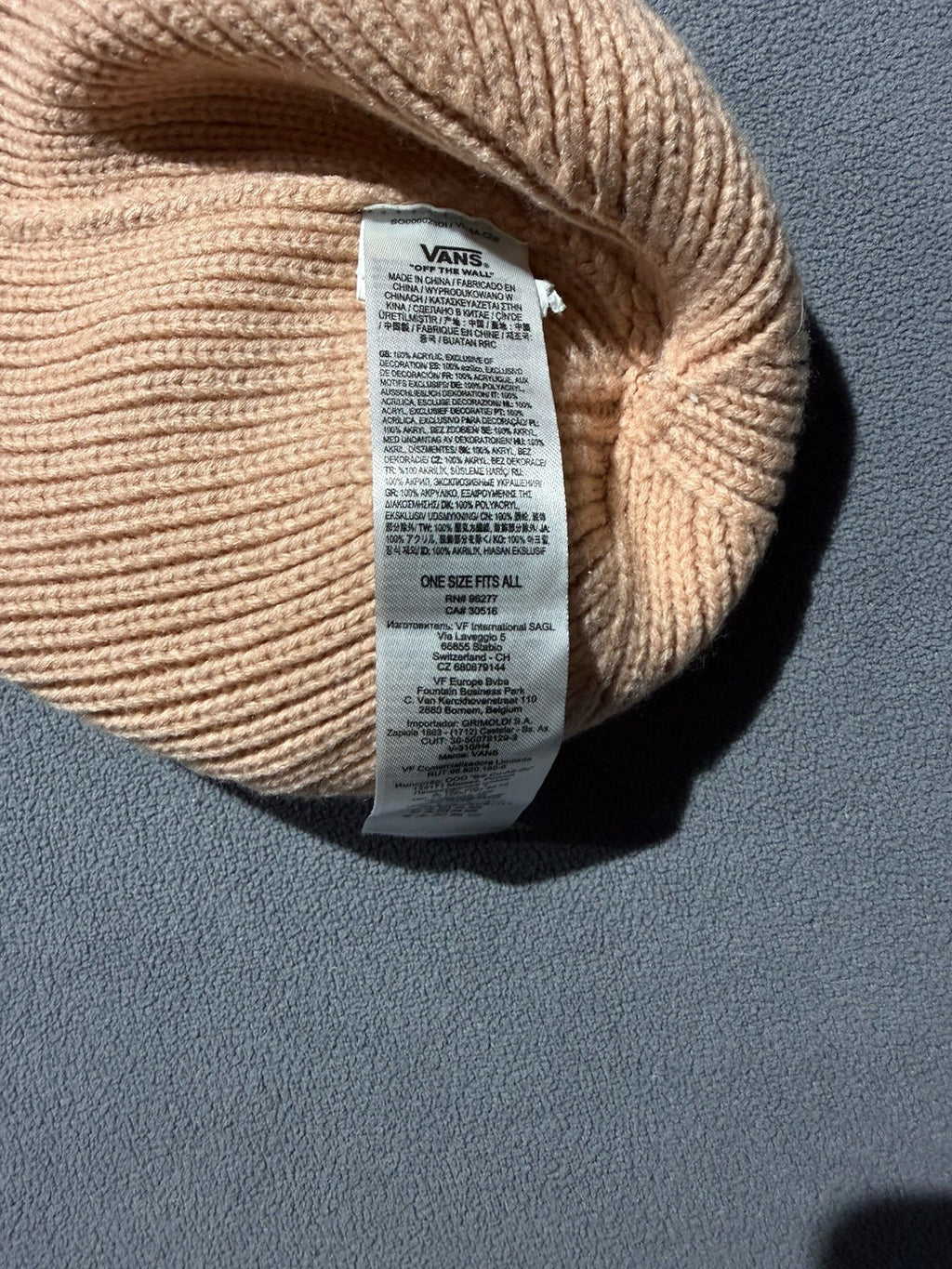 VANS OFF THE WALL  CHUNKY KNIT PINK BEANIE Unisex One Size