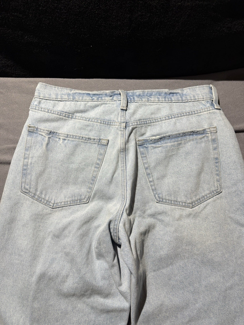 Universal Thread Women's Jeans Mid Rise 90s Baggy Leg Light Wash Size 10R