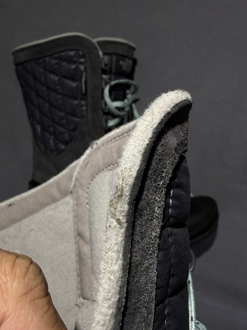 Women's North face Thermoball Utility Mid Winter Boots  Size 11 US