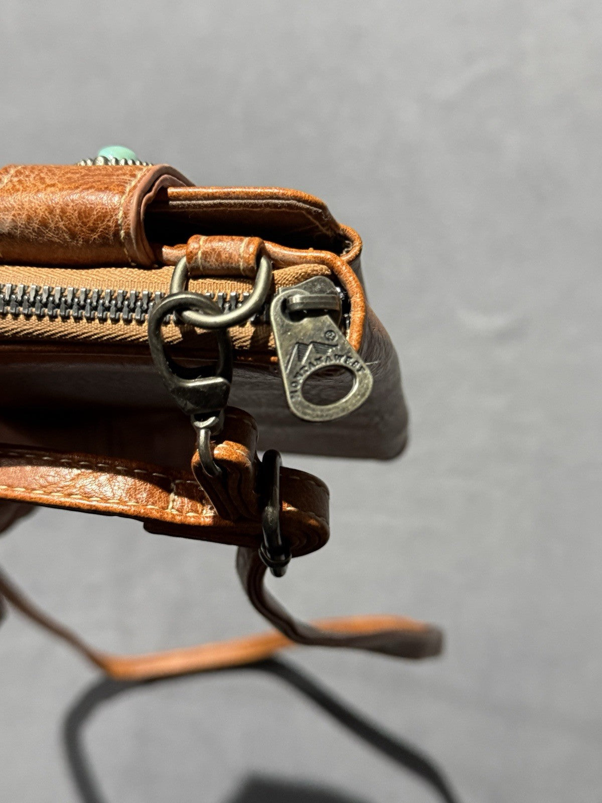 Rustic Montana West American Western Zip Crossbody Cellphone Wallet