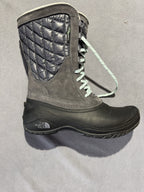 Women's North face Thermoball Utility Mid Winter Boots  Size 11 US