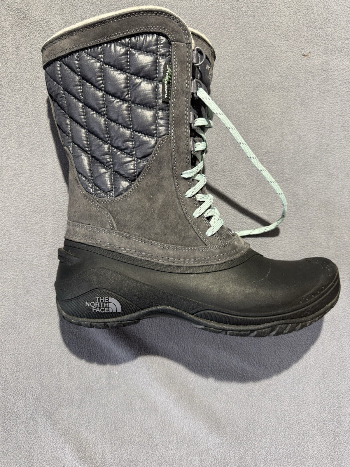 Women's North face Thermoball Utility Mid Winter Boots  Size 11 US
