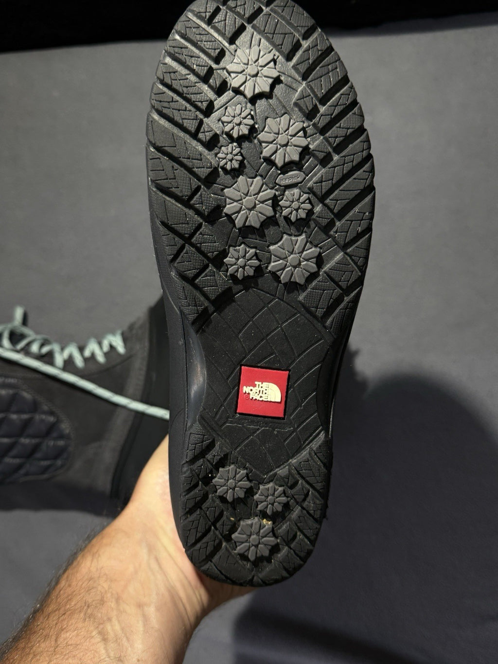 Women's North face Thermoball Utility Mid Winter Boots  Size 11 US