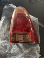 2004 Toyota 4Runner RH Right Passenger Side Tail Light Lamp Assembly/ Housing