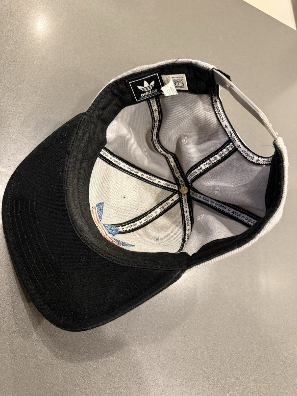 Rare Adidas Skateboarding Trefoil Snapback Flat Bill Hat Gray & Black