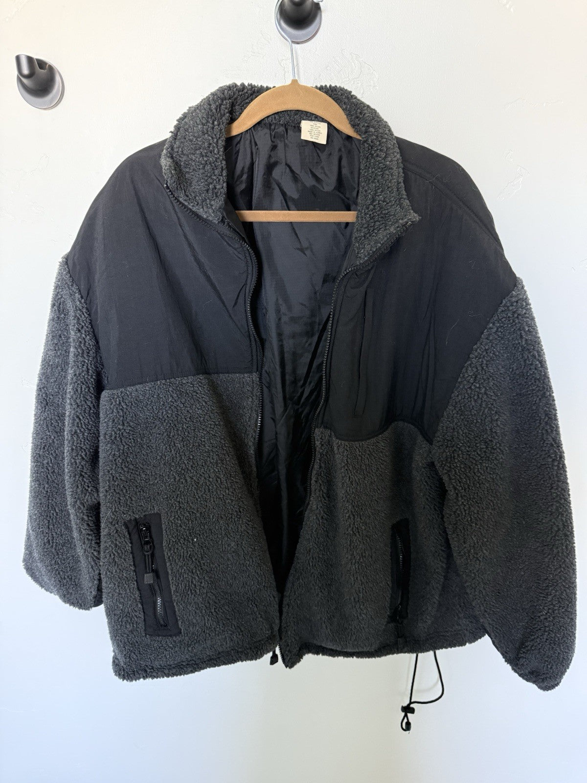 Vintage GAP Fleece Winter Jacket Men’s XL Gray Black Trim Full Zip Rare Find