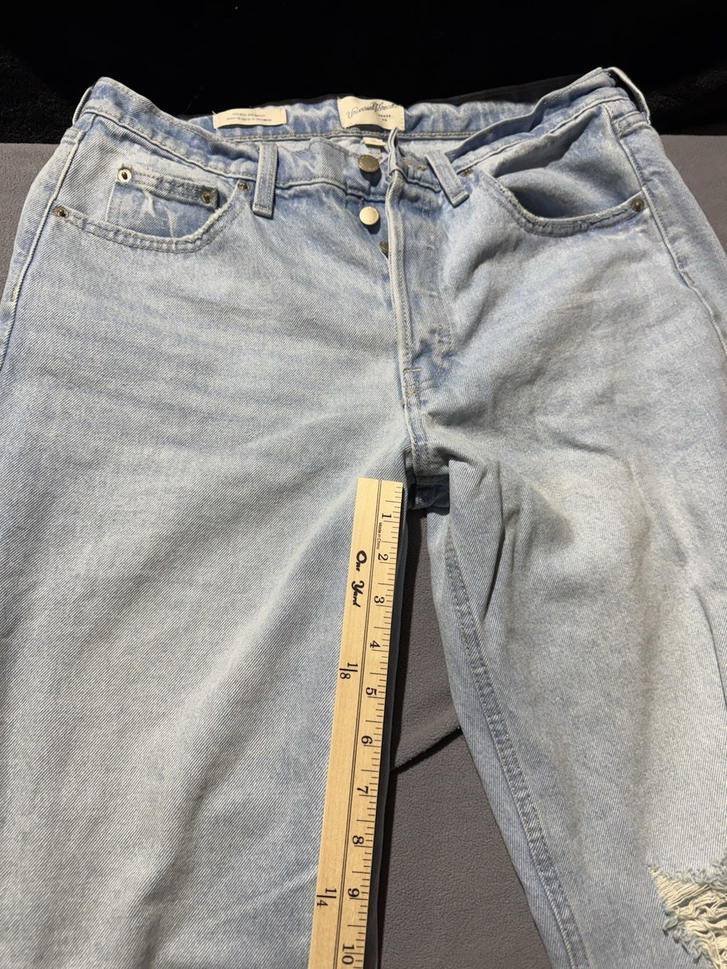 Universal Thread Women's Jeans Mid Rise 90s Baggy Leg Light Wash Size 10R