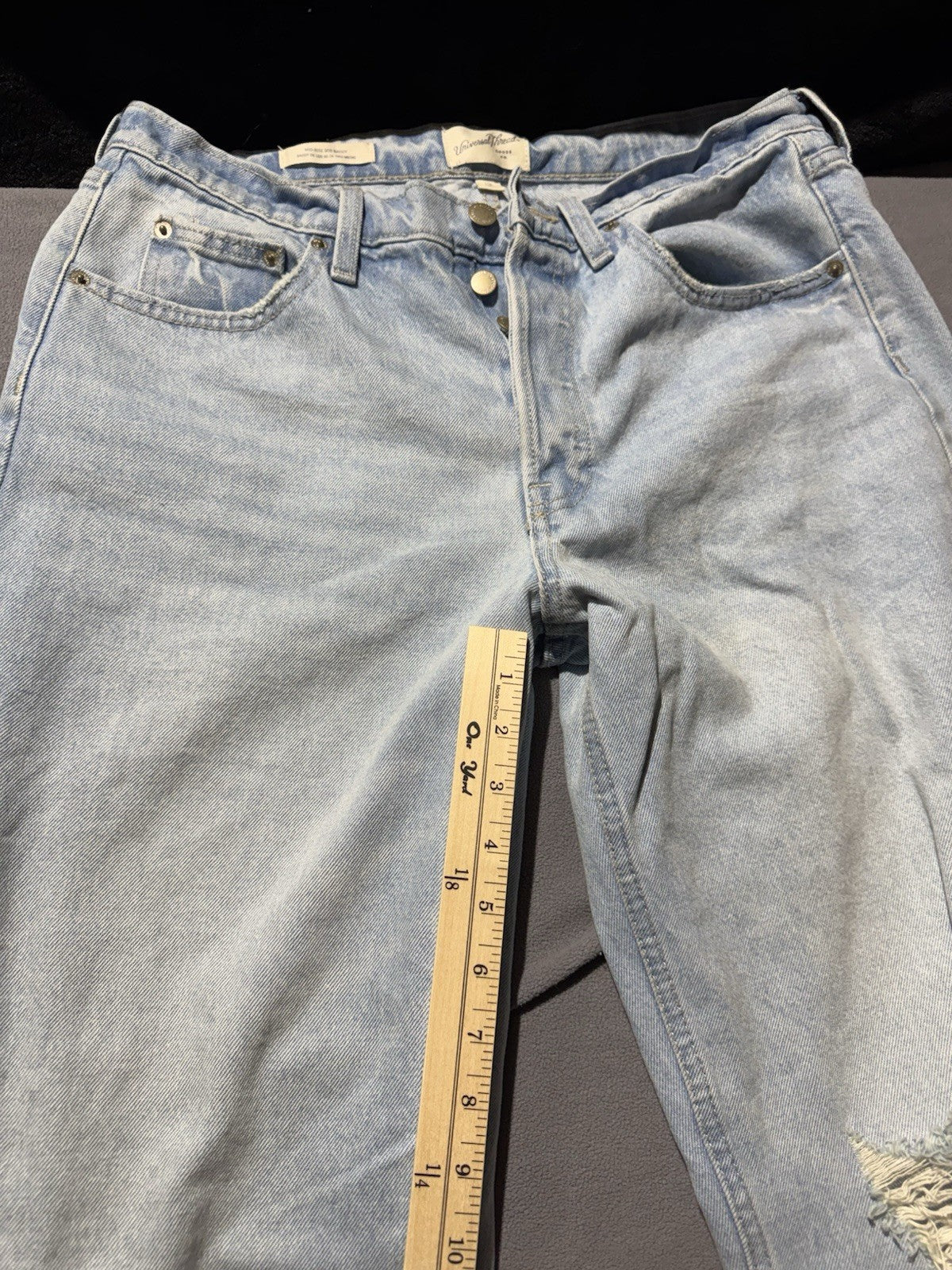 Universal Thread Women's Jeans Mid Rise 90s Baggy Leg Light Wash Size 10R