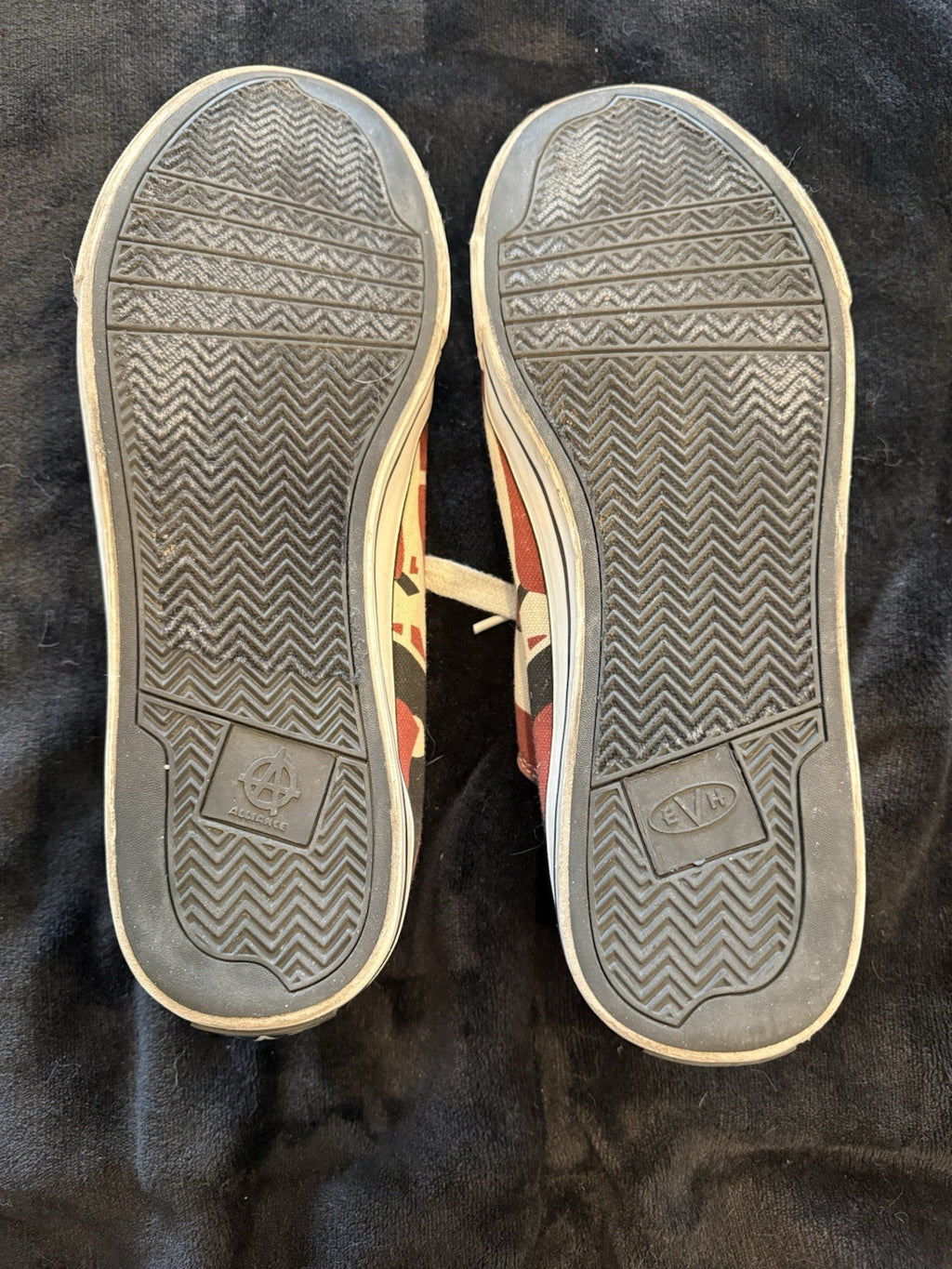 Eddie Van Halen Low Top Sneakers Shoes 5150 Red White Black Mens Size 13 EVO26