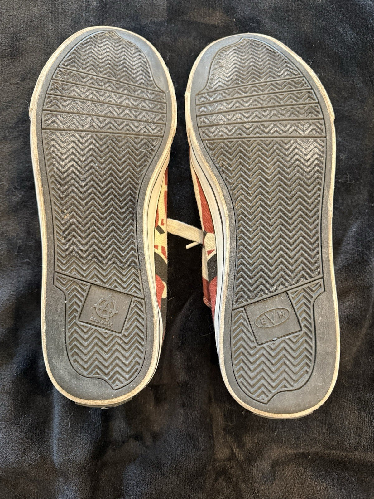 Eddie Van Halen Low Top Sneakers Shoes 5150 Red White Black Mens Size 13 EVO26