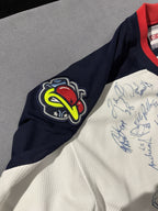 Rare Vintage Columbus Blue Jackets Team Signed Jersey w/ No COA Has Tags