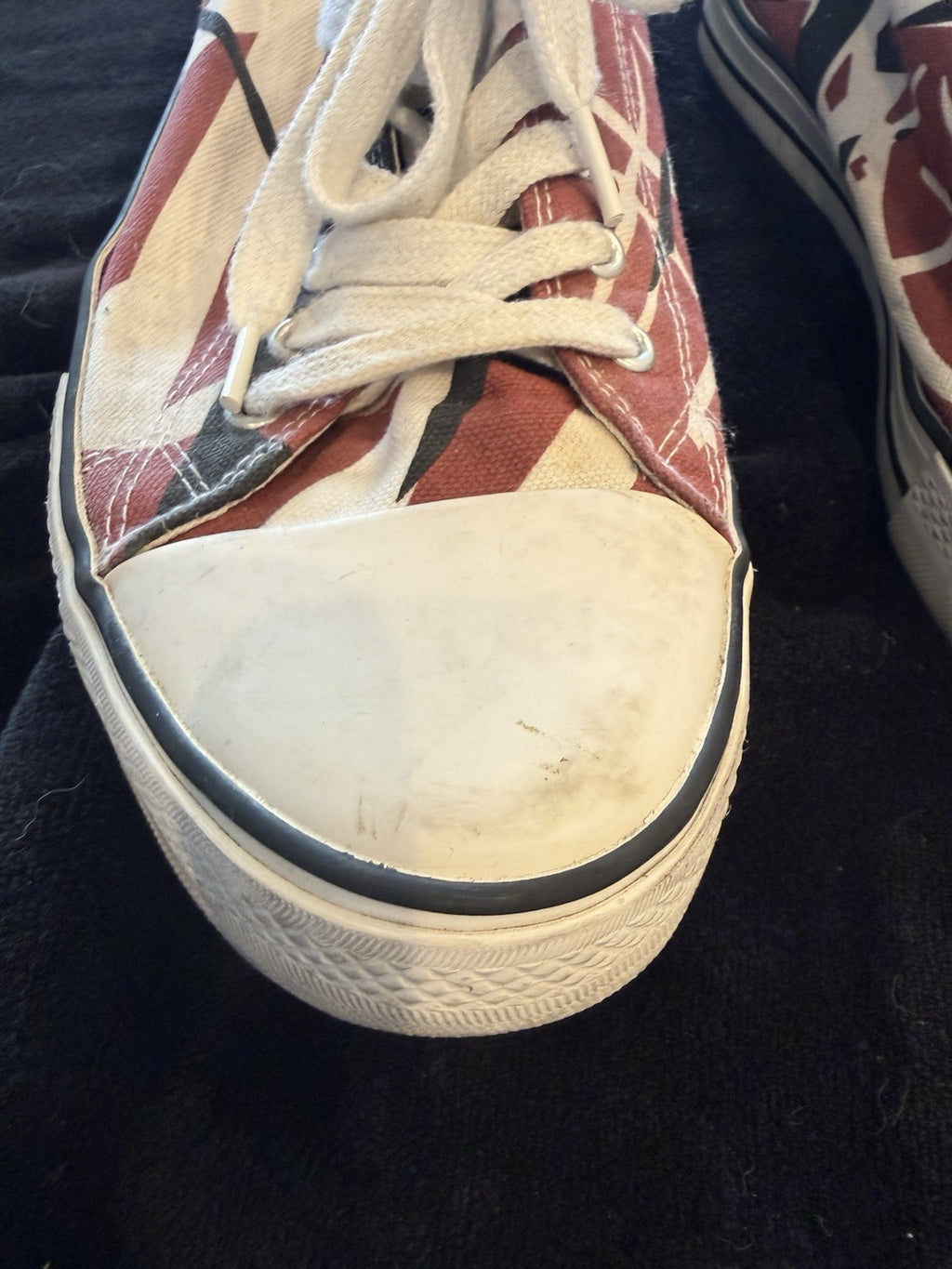 Eddie Van Halen Low Top Sneakers Shoes 5150 Red White Black Mens Size 13 EVO26