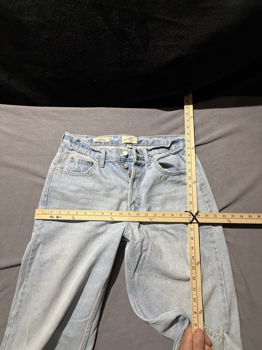 Universal Thread Women's Jeans Mid Rise 90s Baggy Leg Light Wash Size 10R