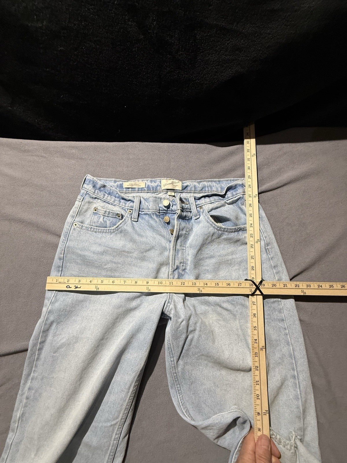 Universal Thread Women's Jeans Mid Rise 90s Baggy Leg Light Wash Size 10R