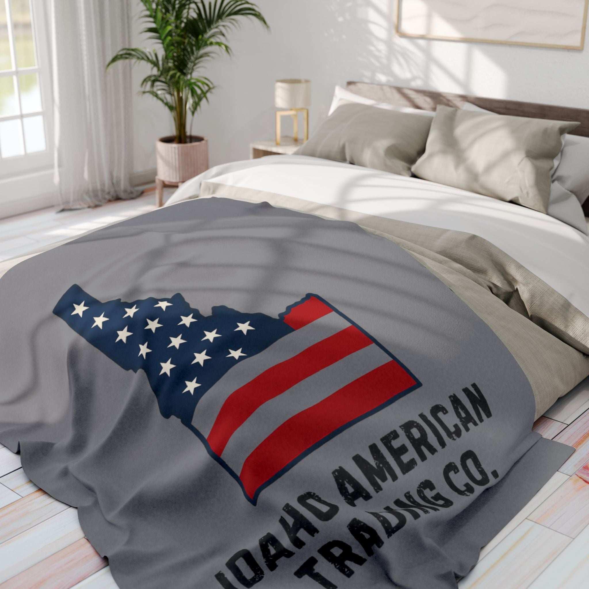 Idaho American Trading Co. Fleece Throw Blanket